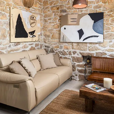 בית נופש Lovely In With Private Swimming Pool, Be Inside Or Outside *