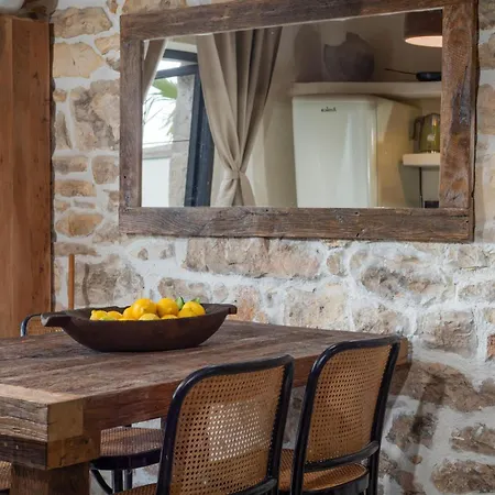 Casa vacanze Lovely In With Private Swimming Pool, Be Inside Or Outside