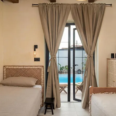 Lovely In With Private Swimming Pool, Be Inside Or Outside Casa vacanze Posedarje
